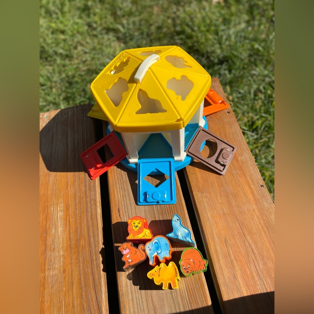 Vintage Chicco Gazoobo Color Shape Animal Sorter
